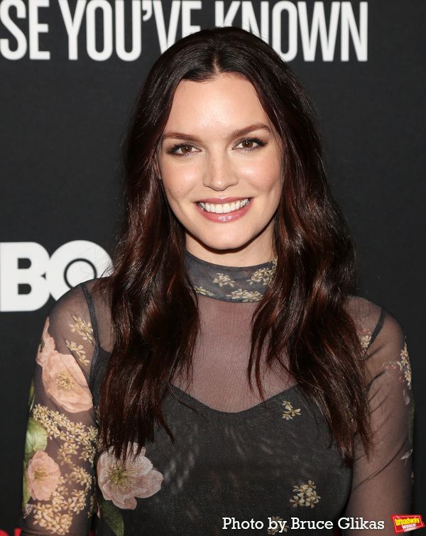 Jennifer Damiano Photo