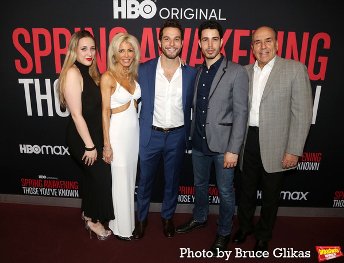 Brielle Lipstein, Meryl Lipstein, Skylar Astin, Milan Lipstein and Barry Lipstein at 