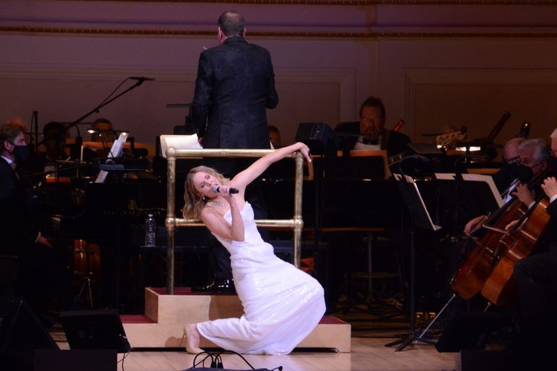 Photos: Josh Gad, Andrew Rannells, Caissie Levy & More Sing the Music of Kristen and Bobby Lopez with the New York Pops — photo 4 of 76