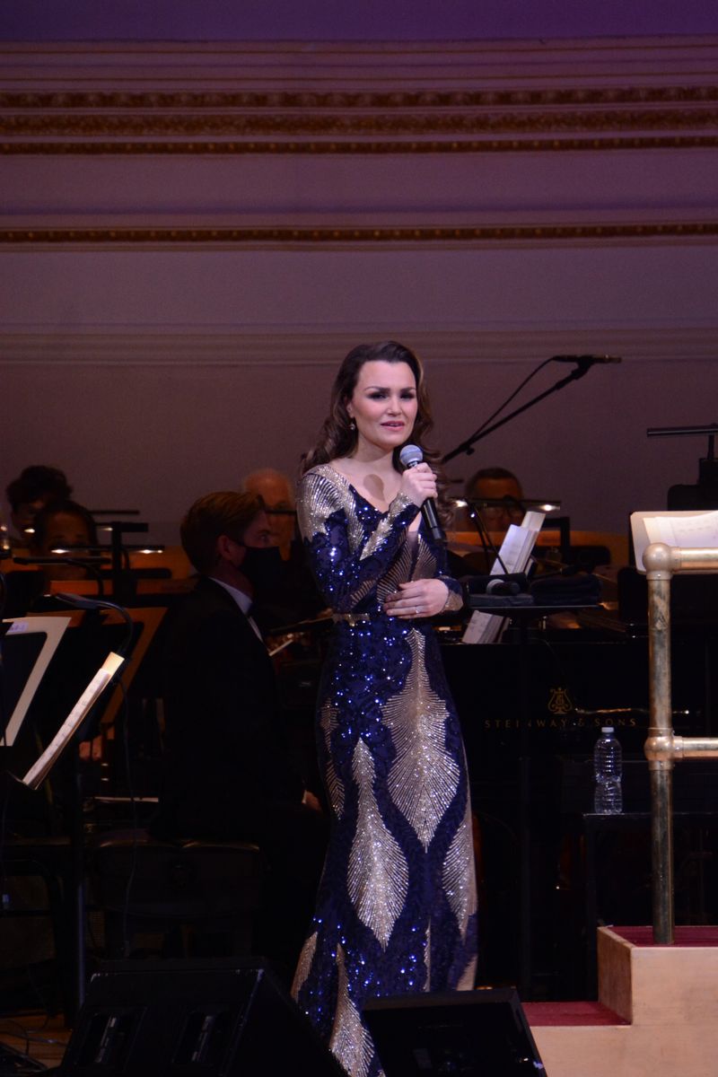 Photos: Josh Gad, Andrew Rannells, Caissie Levy & More Sing the Music of Kristen and Bobby Lopez with the New York Pops — photo 5 of 76
