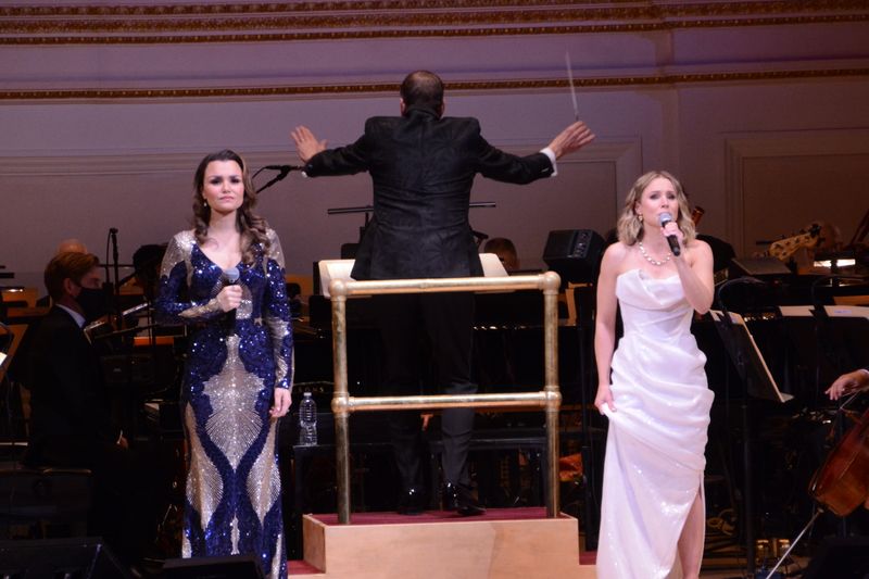 Photos: Josh Gad, Andrew Rannells, Caissie Levy & More Sing the Music of Kristen and Bobby Lopez with the New York Pops — photo 6 of 76