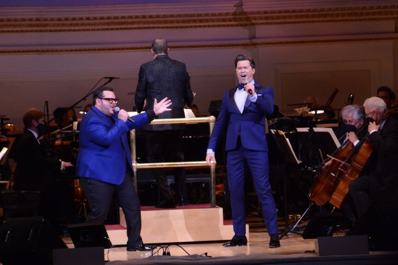 Photos: Josh Gad, Andrew Rannells, Caissie Levy & More Sing the Music of Kristen and Bobby Lopez with the New York Pops — photo 23 of 76