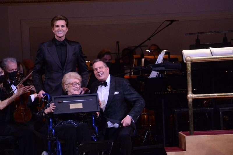Photos: Josh Gad, Andrew Rannells, Caissie Levy & More Sing the Music of Kristen and Bobby Lopez with the New York Pops — photo 39 of 76