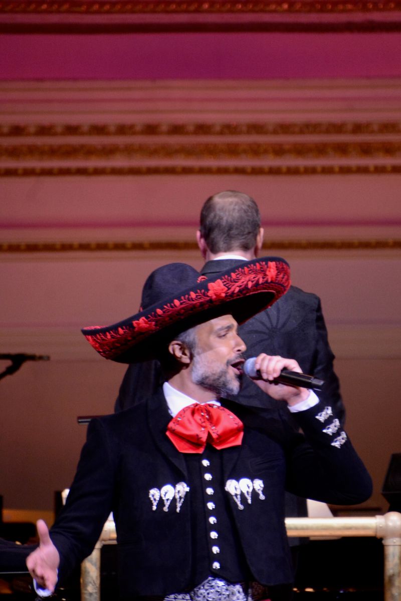 Photos: Josh Gad, Andrew Rannells, Caissie Levy & More Sing the Music of Kristen and Bobby Lopez with the New York Pops — photo 46 of 76