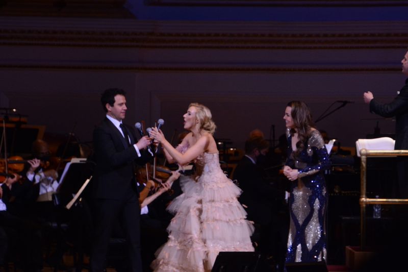 Photos: Josh Gad, Andrew Rannells, Caissie Levy & More Sing the Music of Kristen and Bobby Lopez with the New York Pops — photo 76 of 76