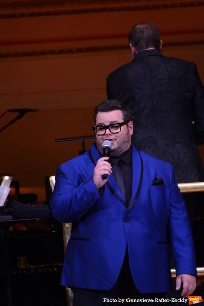 Josh Gad Photo