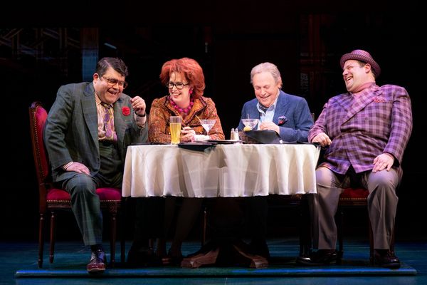 Brian Gonzalez, Mylinda Hull, Billy Crystal and Jordan Gelber Photo