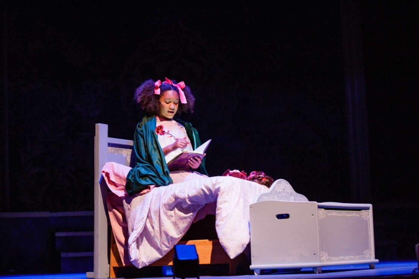 Review: BEAUTY AND THE BEAST Feels New Again in Outstanding Garden Theatre Production  Image