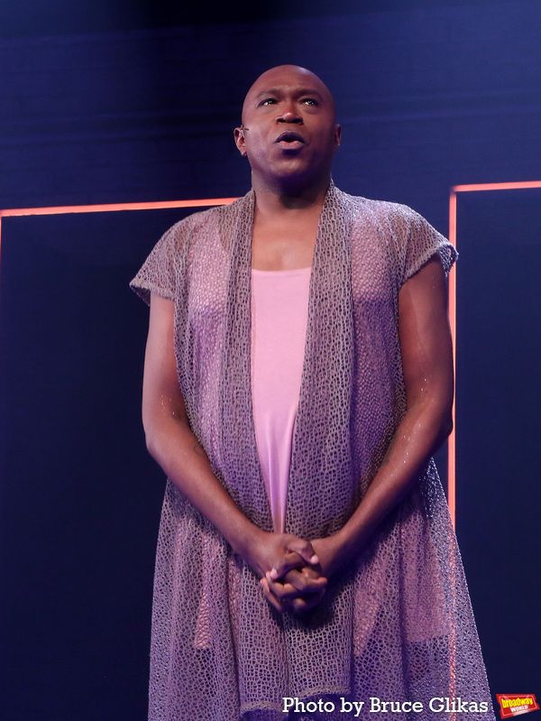 Photos: A STRANGE LOOP Cast Takes Opening Night Bows — photo 3 of 17