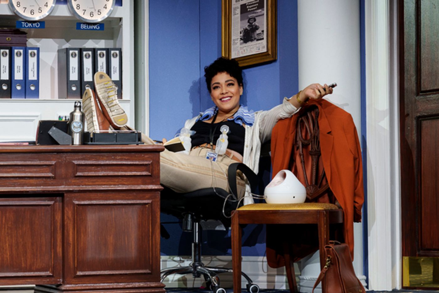 Photos: First Look at POTUS: OR, BEHIND EVERY GREAT DUMBASS ARE SEVEN WOMEN TRYING TO KEEP HIM ALIVE on Broadway  Image