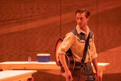 Arthur Darvill Photo