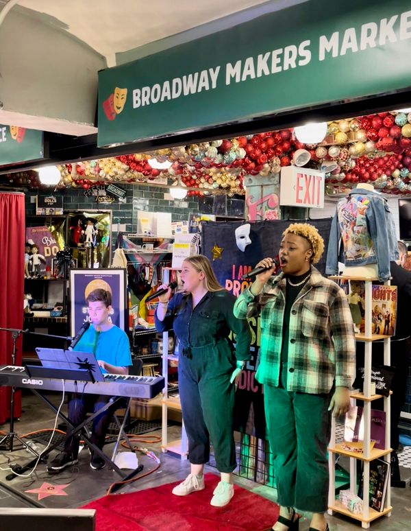 Photos: Inside Broadway Makers Marketplace's 'Night of Stars' Photos: Inside Broadway Makers Marketplace's 'Night of Stars' Image