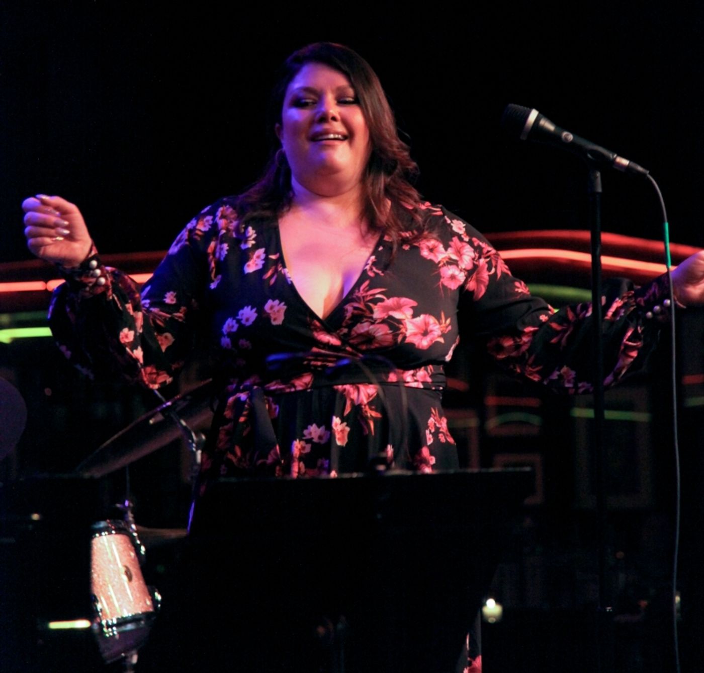 Review: Jane Monheit Enchants Birdland Audience With Excellent COME WHAT MAY Concert Running Through April 30th  Image