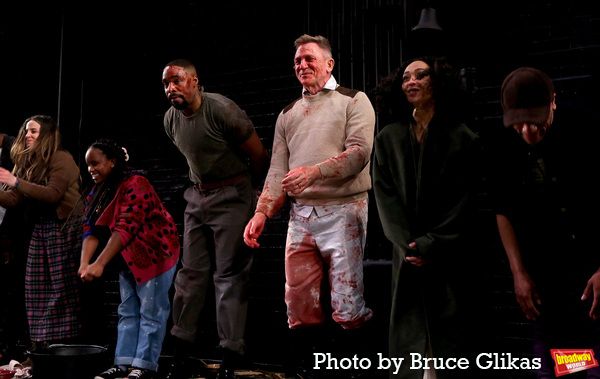 Maria Dizzia, Bobbi MacKenzie, Grantham Coleman, Daniel Craig, Ruth Negga and Che Aye Photo