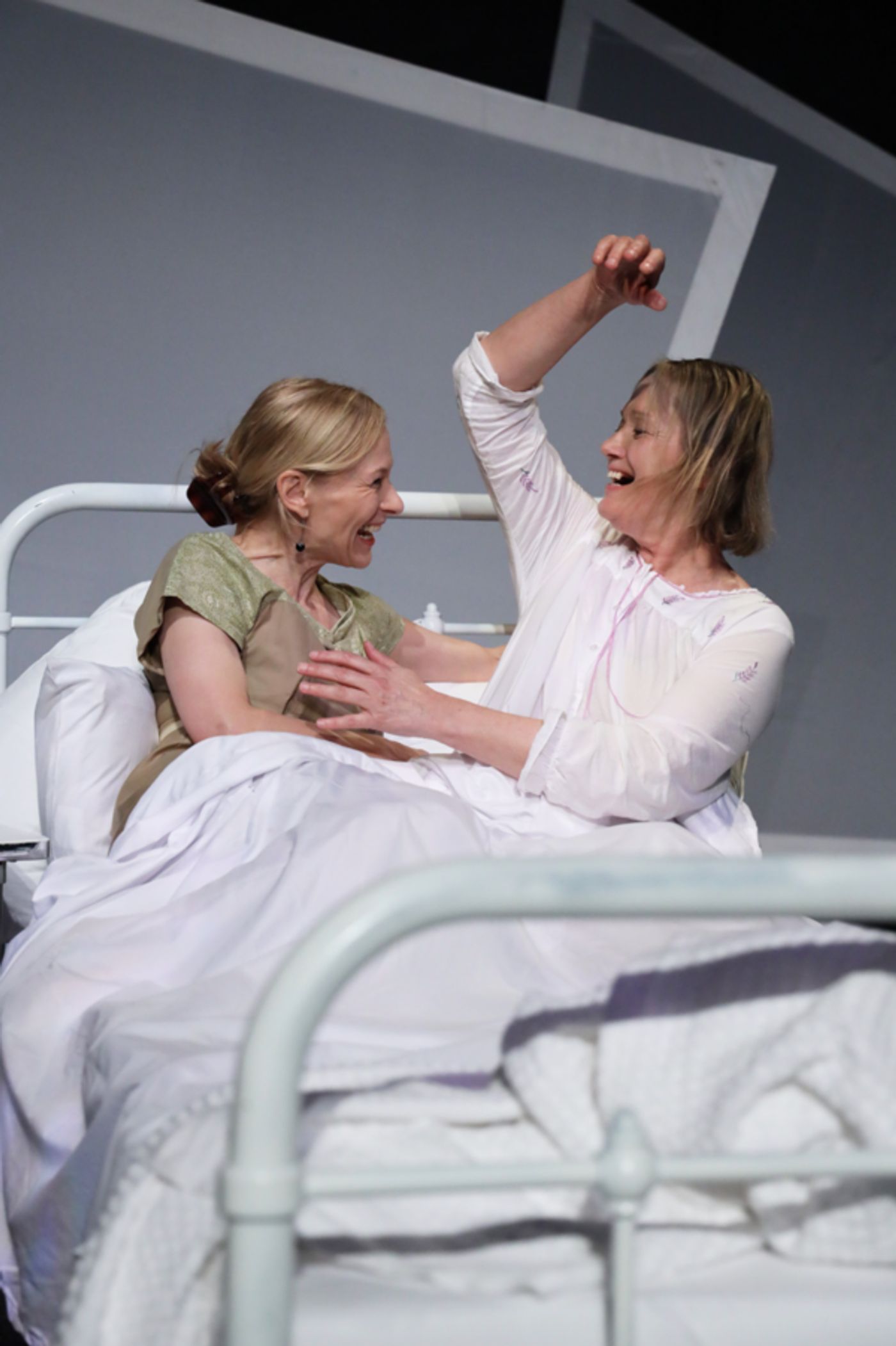 Photos: Inside Look at Ron Sossi and the Odyssey Theatre Ensmeble's Production of WAKINGS!  Image