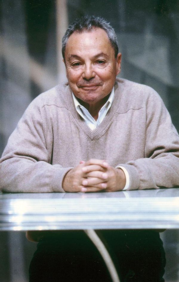 Murray Mednick Photo by Racquel Lehrman

 Photo