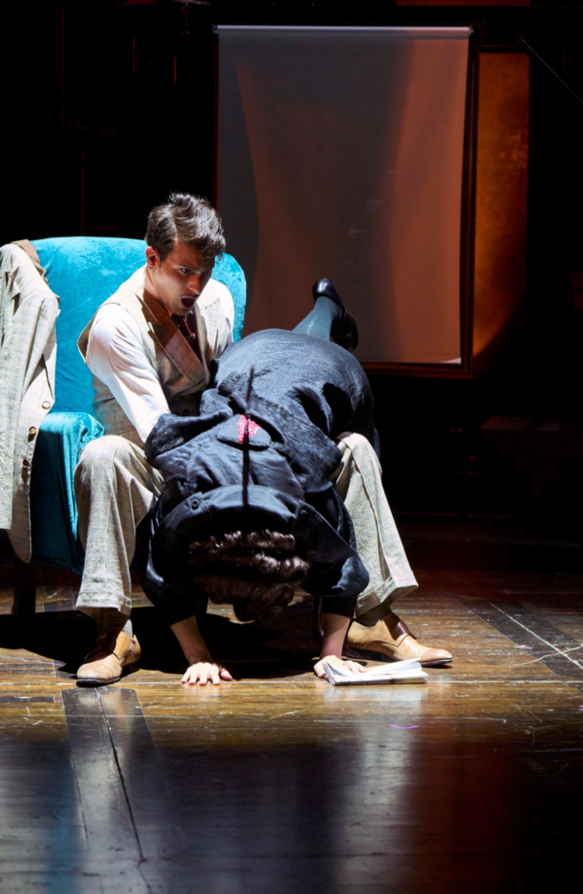 Annabella Schmidt (actor, Betsy Mugavero*) meets her fateful end as Richard Hannay (actor, Anthony Michael Martinez*) looks on in shock in the Great Lakes Theater production of Alfred Hitchcock’s THE 39 STEPS at the Hanna Theatre, Playhouse Square running through May 22. (Photo by Roger Mastroianni) at 