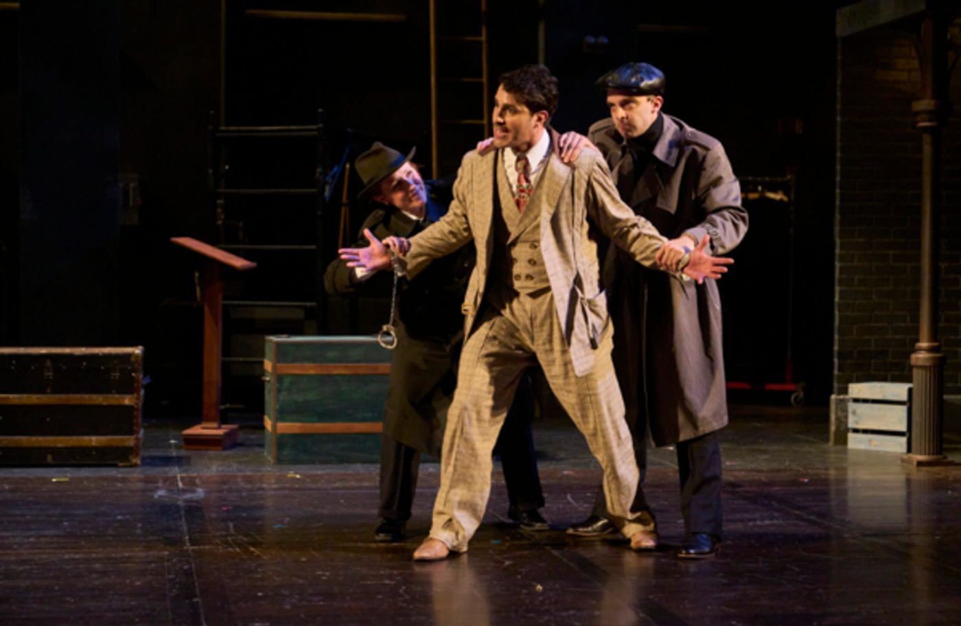 Photos: Inside Look at Great Lakes Theater's THE 39 STEPS  Image