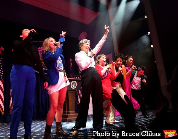Suzy Nakamura, Julianne Hough, Julie White, Rachel Dratch, Lilli Cooper, Vanessa Will Photo