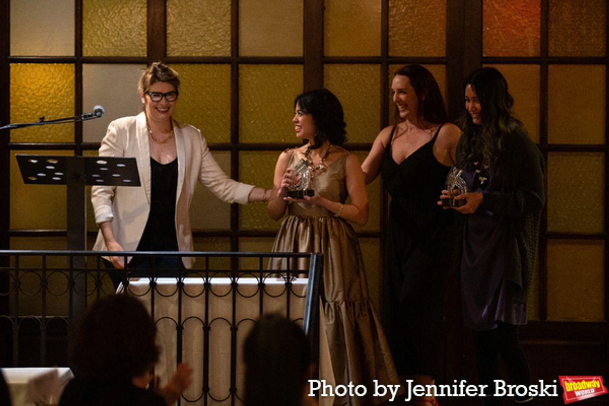 Heidi Blickenstaff, Isabella Dawis, Julia Murney, Tidtaya Sinutoke at 