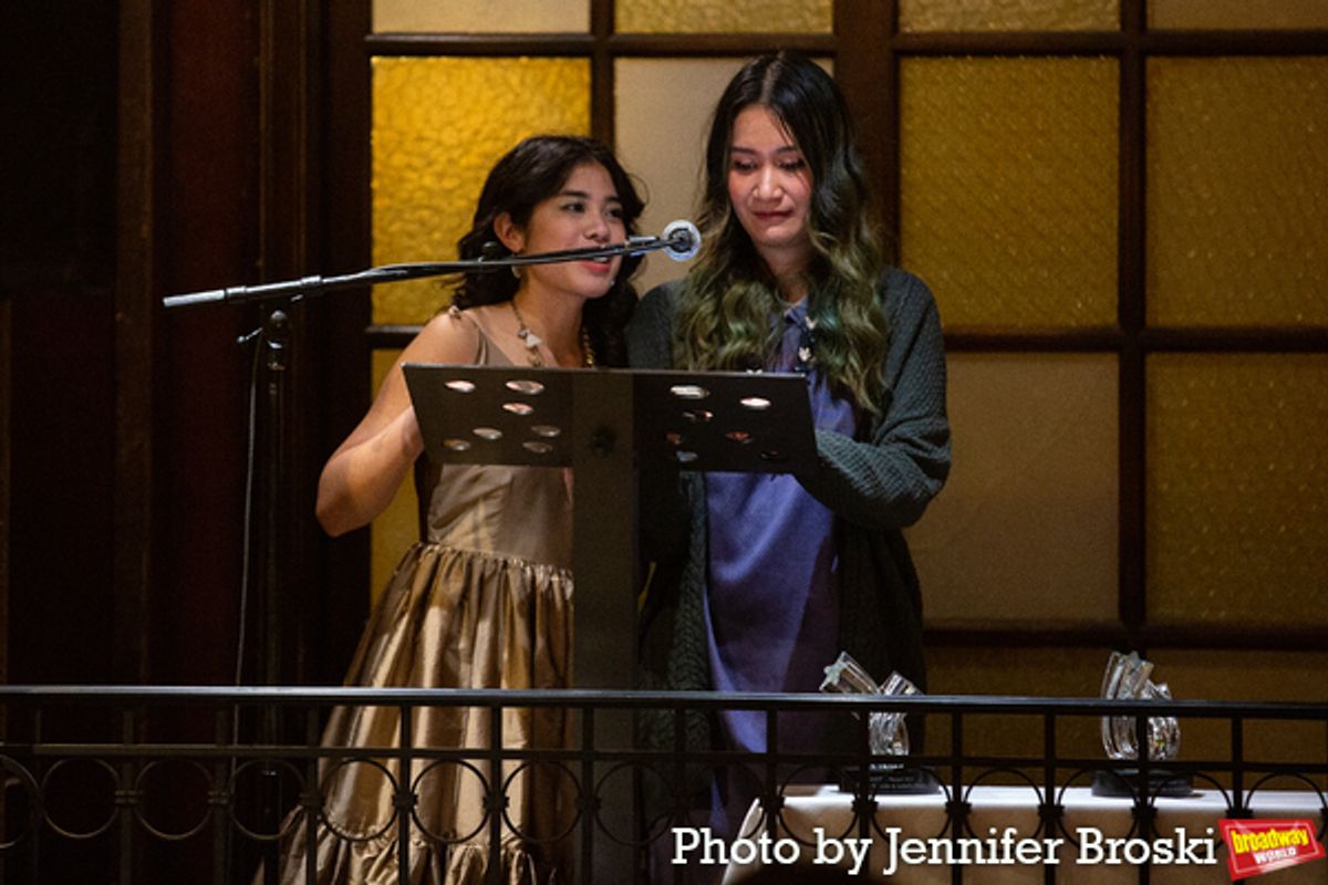 Isabella Dawis, Tidtaya Sinutoke at 