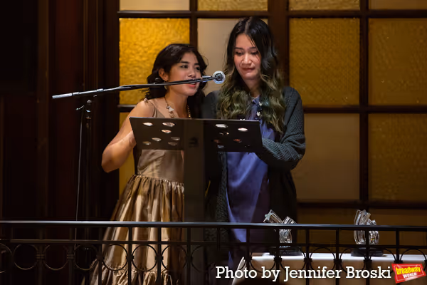 Isabella Dawis, Tidtaya Sinutoke Photo