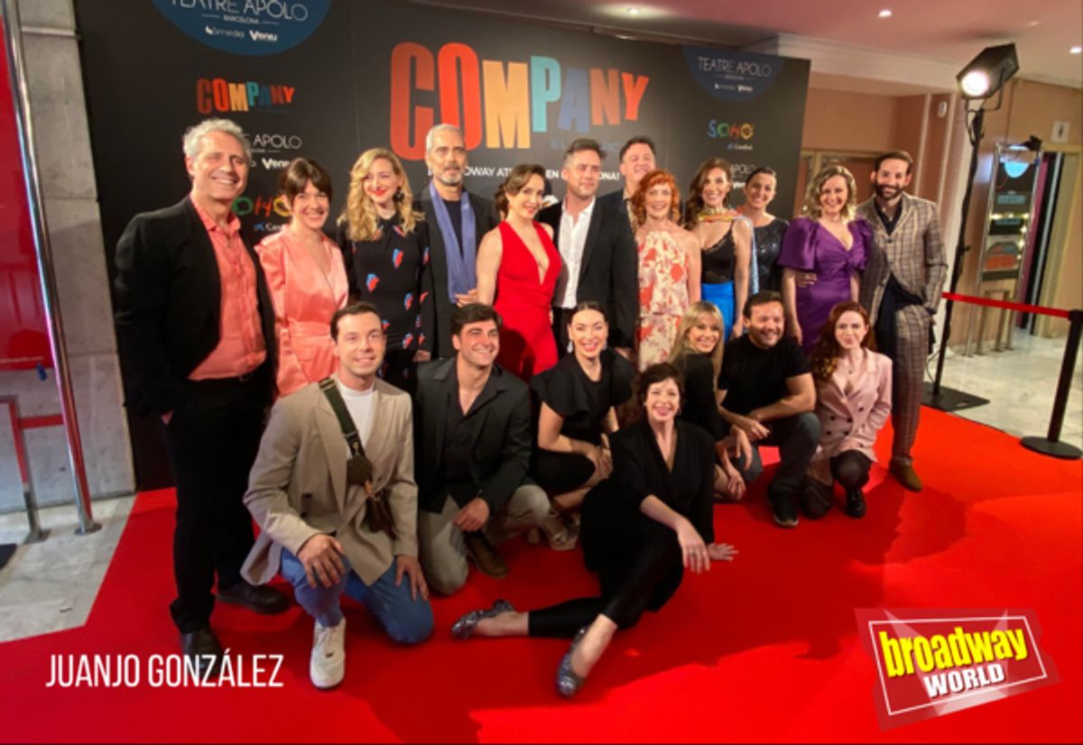 El reparto al completo de COMPANY at PHOTOS: El reparto de COMPANY posa en la alfombra roja con Antonio Banderas