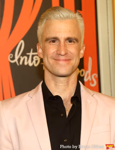 Gavin Creel  Photo