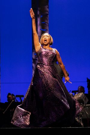 Heather Headley Photo