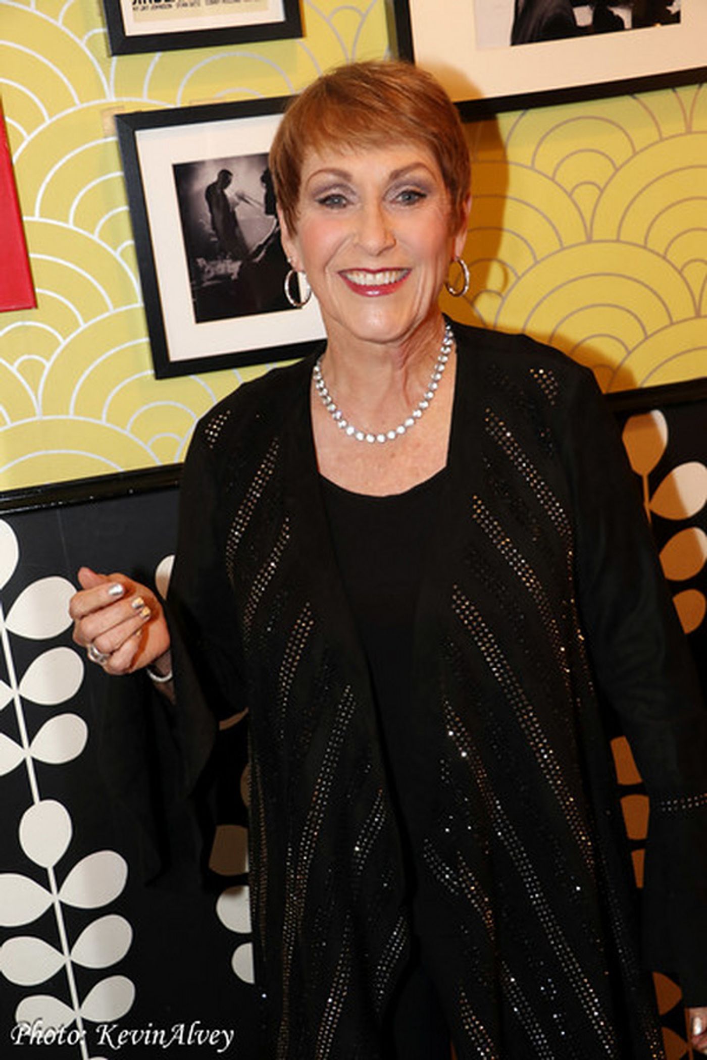 Photos: 'The Rose' Composer Amanda McBroom Finally Meets Bette Midler!  Image