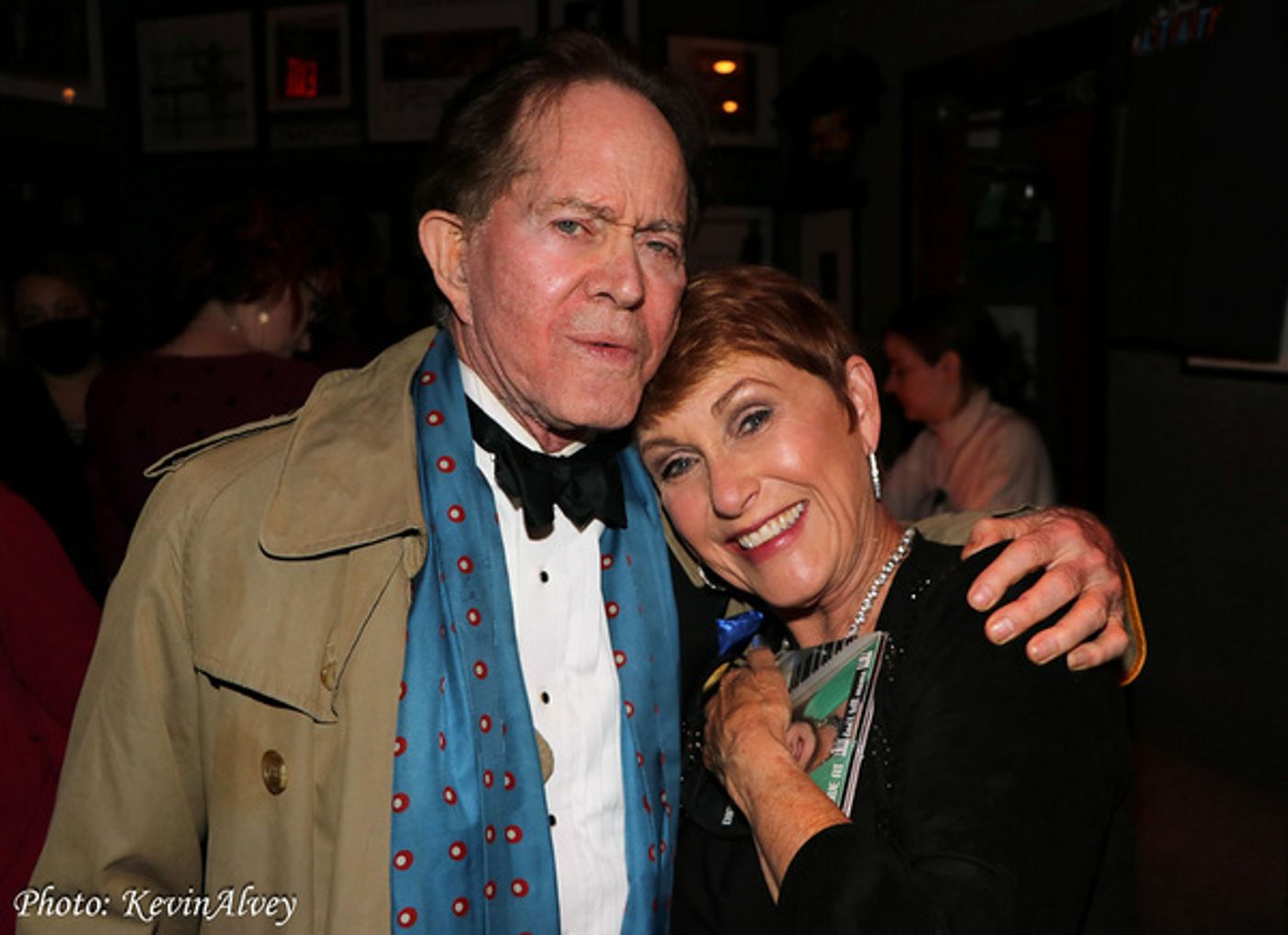 Photos: 'The Rose' Composer Amanda McBroom Finally Meets Bette Midler!  Image