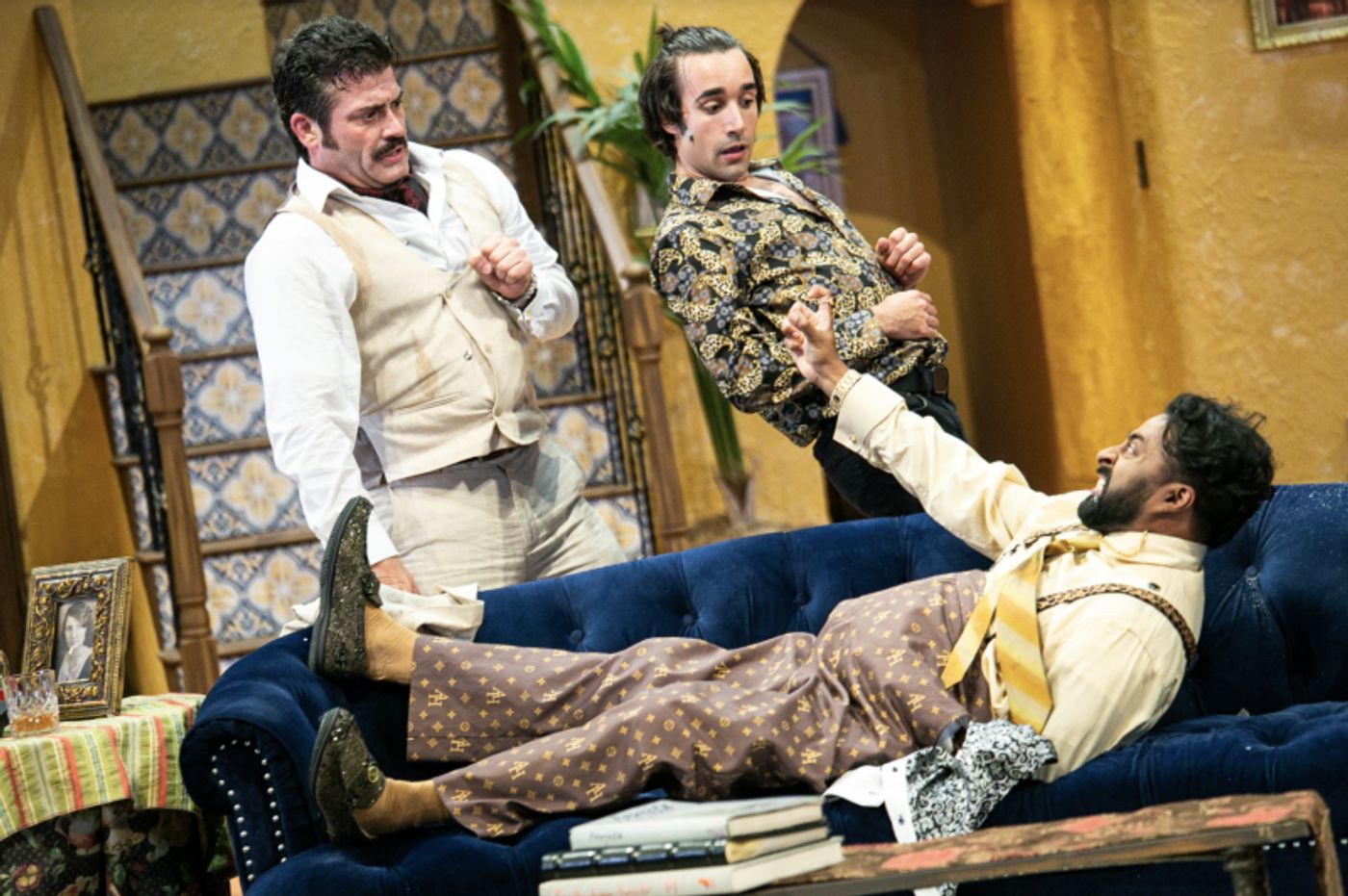 World Premiere of SWINDLERS to be Presented by Broadway Factor & Aurora Theatre  Image