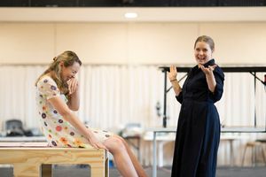 Lizzie Annis, Amy Adams Photo