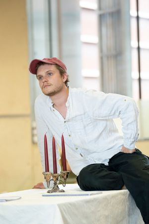 Tom Glynn-Carney Photo