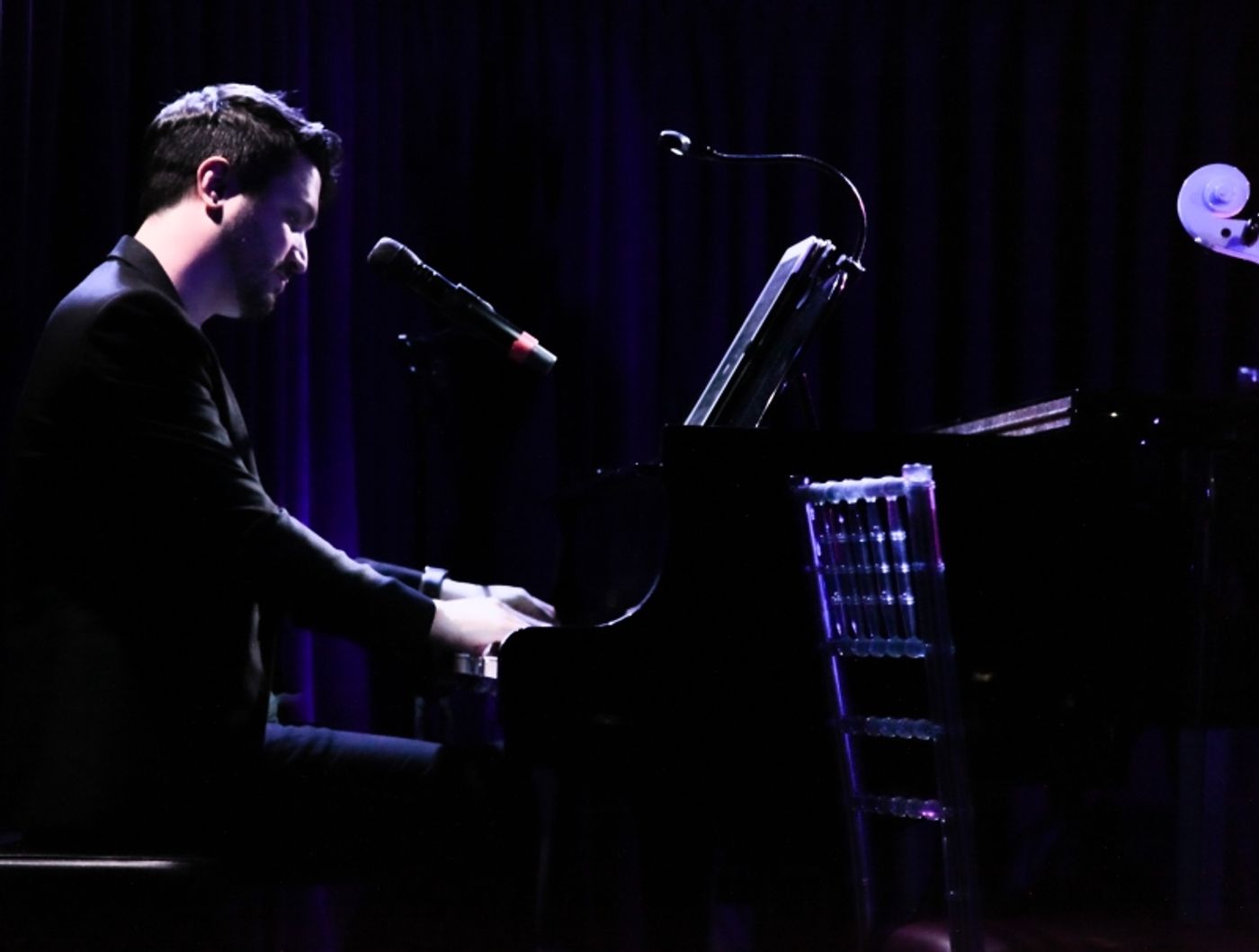 Review: Ry Armstrong Conveys The Gender Queer Aesthetic With A Few Friends, Some Fab Tunes, & A Whole Lot Of Pronouns In (THEY // SHE // HE) At The Green Room 42  Image