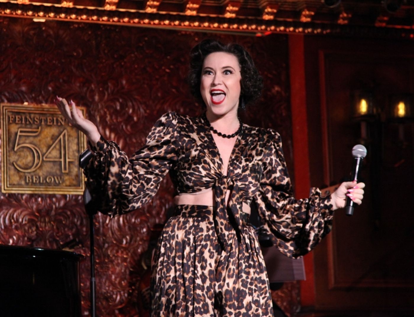 Review: Holly Ann Butler Is A Marvel In COVER ME at Feinstein's/54 Below  Image