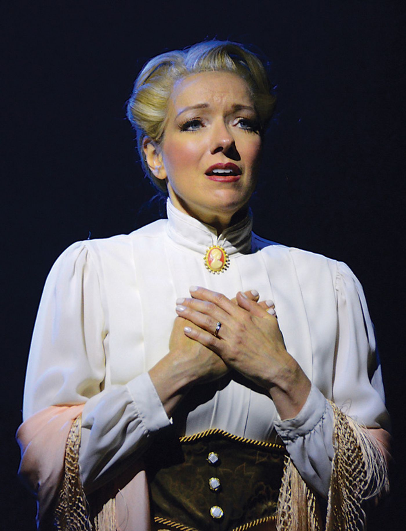 Photos: Disney's MARY POPPINS Opens May 19 At Beef & Boards: Photos: Disney's MARY POPPINS Opens May 19 At Beef & Boards: Image