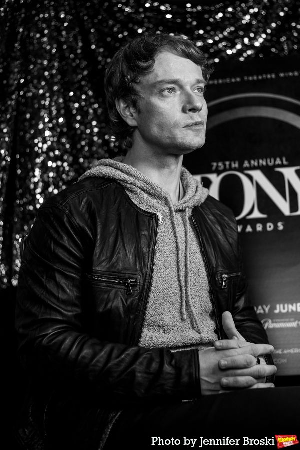 Alfie Allen Photo