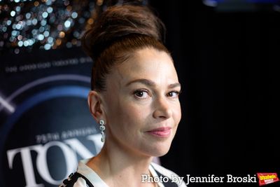 Sutton Foster Photo