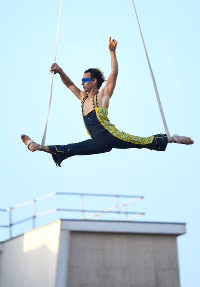 Gratte Ciel perform the World Premiere of 'The Awakening' Photo
