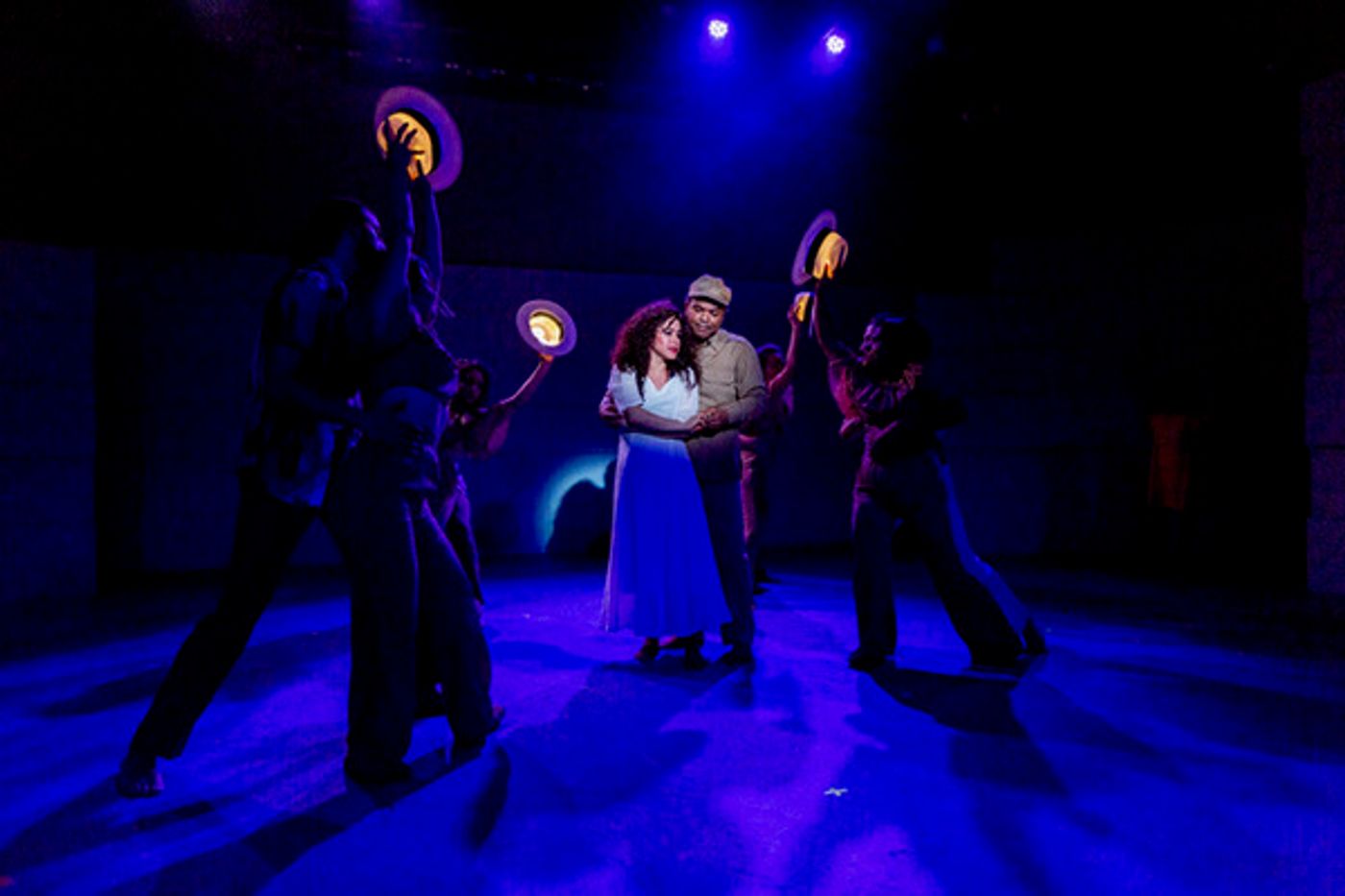 Photos: ON YOUR FEET! Gets Spanish-Language World Premiere at GALA Hispanic Theatre  Image