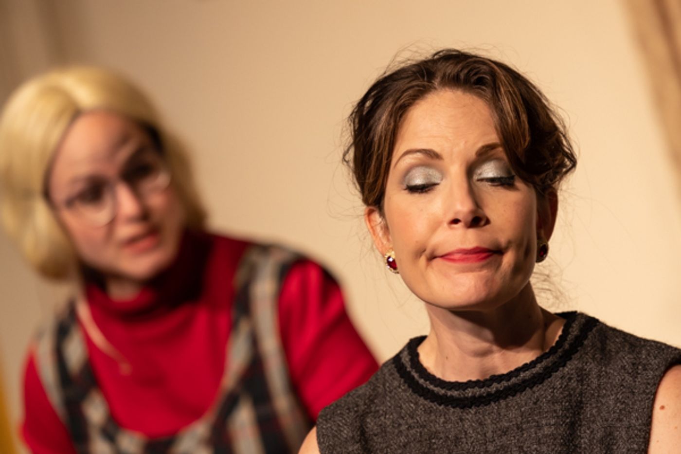 Photos: First look at Gallery Players' PLAZA SUITE Photos: First look at Gallery Players' PLAZA SUITE Image