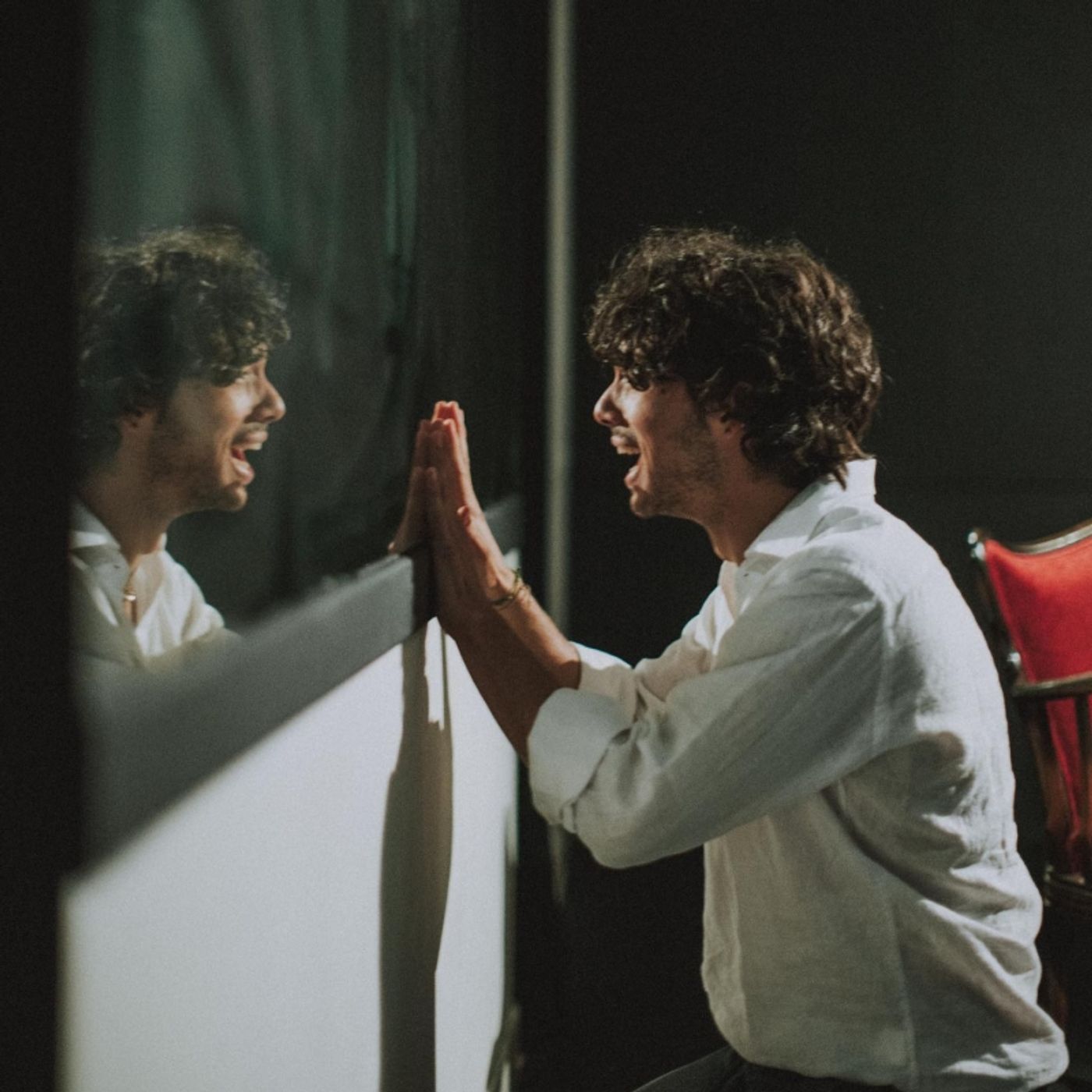 Review: SCOMODI E SCONVENIENTI OSSIA FINE INOPPORTUNA DI UNA RELAZIONE SCONVENIENTE al Teatro SPAZIO 18B Review: SCOMODI E SCONVENIENTI OSSIA FINE INOPPORTUNA DI UNA RELAZIONE SCONVENIENTE al Teatro SPAZIO 18B Image