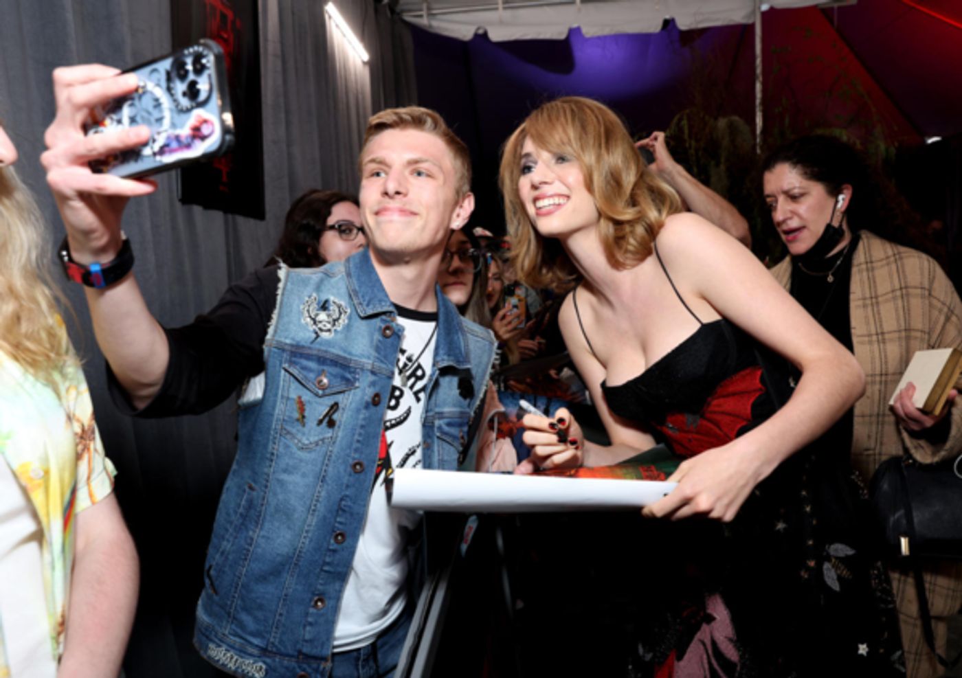 Photos: First Look at STRANGER THINGS 4 Season Premiere  Image