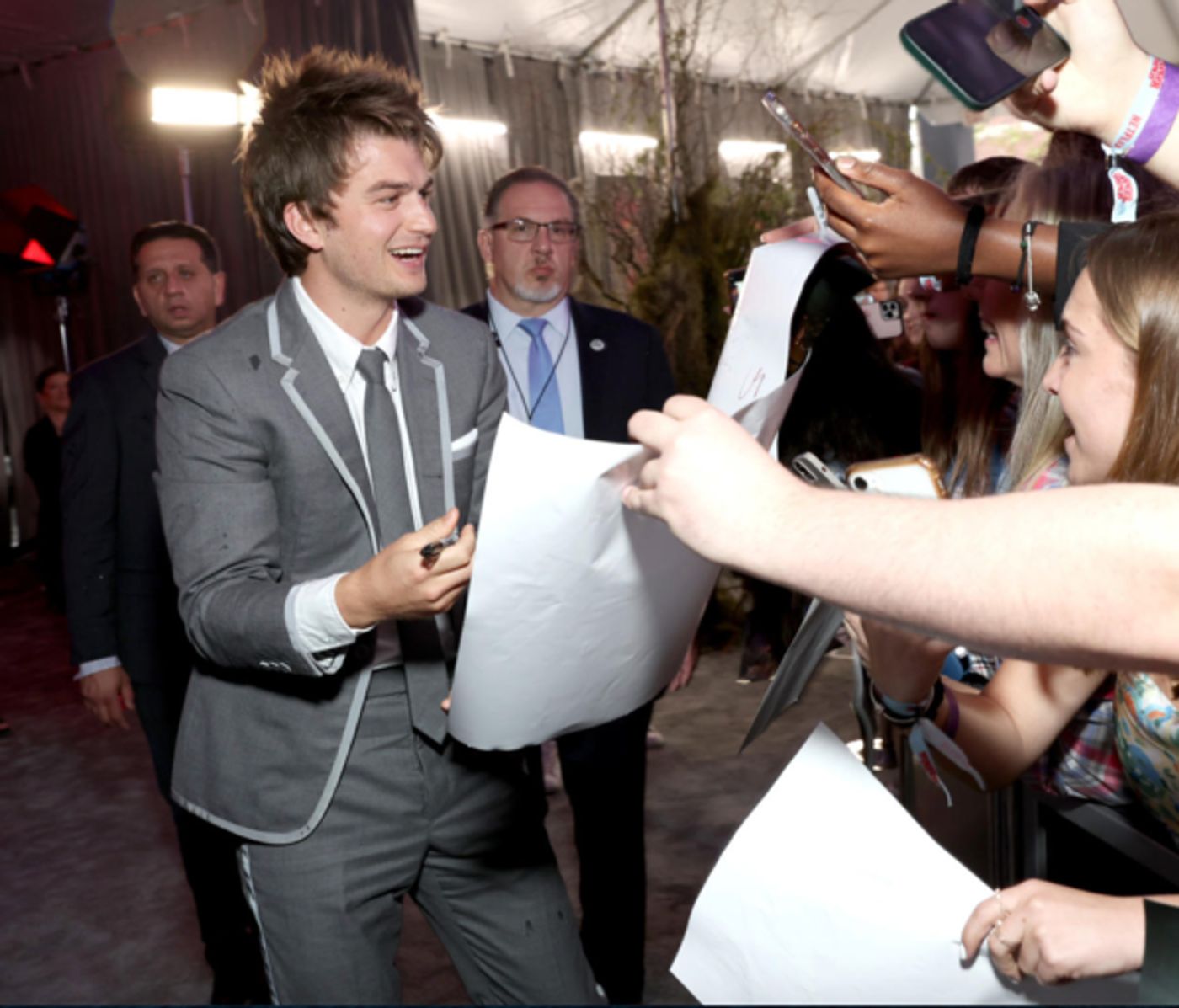 Photos: First Look at STRANGER THINGS 4 Season Premiere  Image