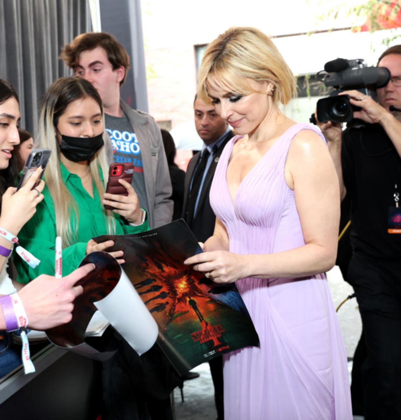 Photos: First Look at STRANGER THINGS 4 Season Premiere  Image