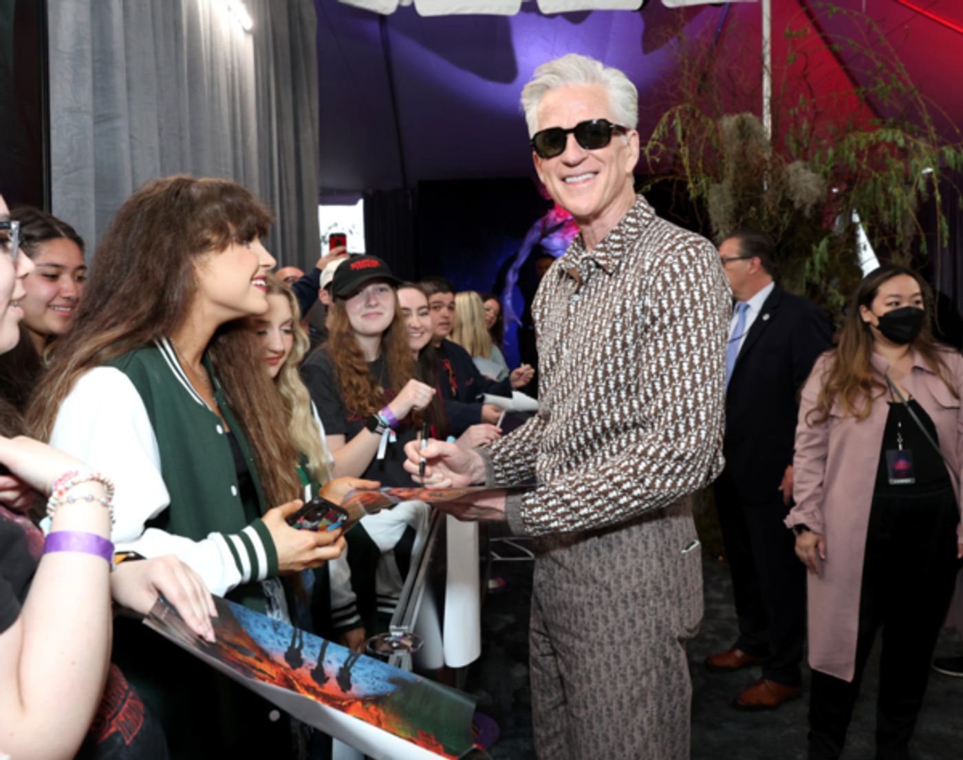 Photos: First Look at STRANGER THINGS 4 Season Premiere  Image