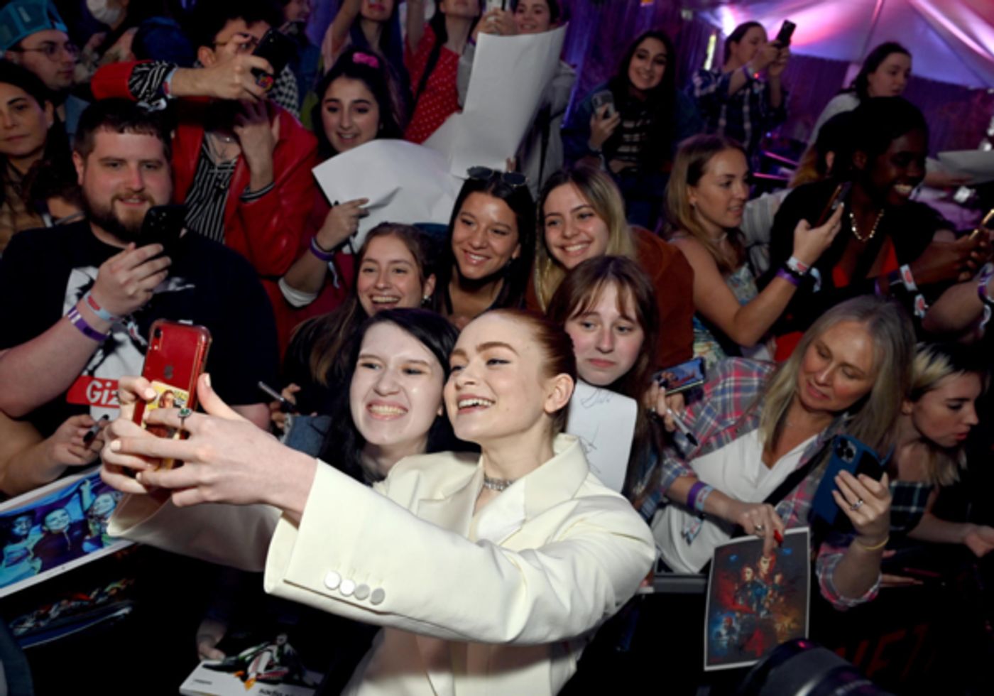 Photos: First Look at STRANGER THINGS 4 Season Premiere  Image