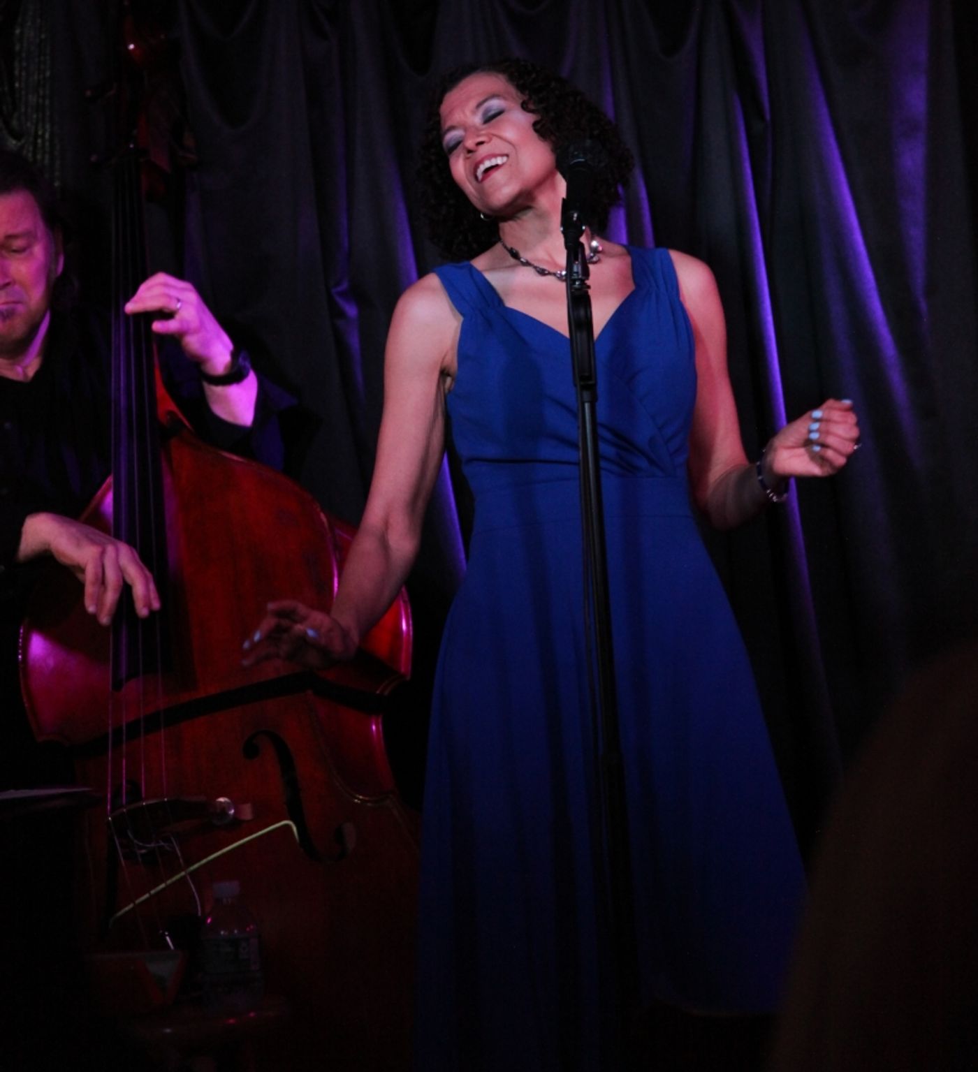 Review: Leslee Warren Performs Eye-Opening ME MYSELF & EYE: SONGS FROM A NEARSIGHTED GIRL at Pangea Review: Leslee Warren Performs Eye-Opening ME MYSELF & EYE: SONGS FROM A NEARSIGHTED GIRL at Pangea Image