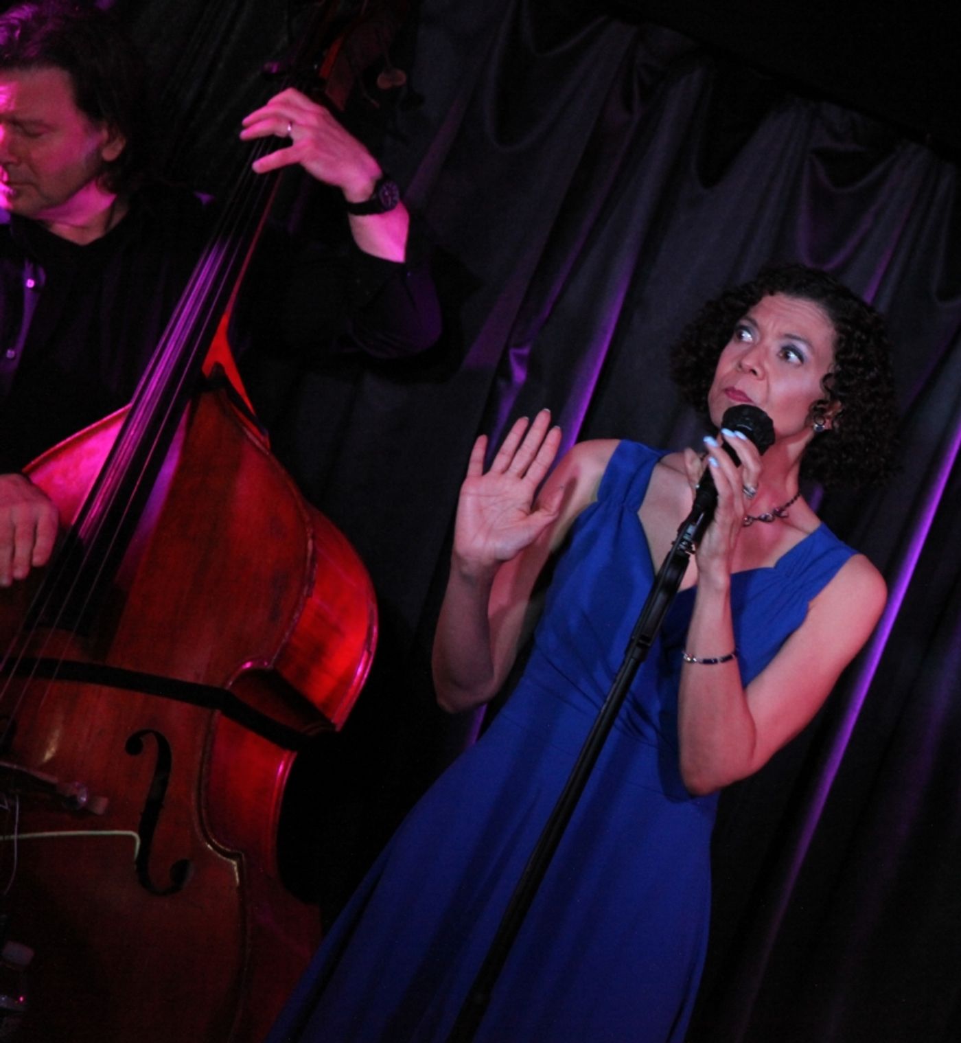 Review: Leslee Warren Performs Eye-Opening ME MYSELF & EYE: SONGS FROM A NEARSIGHTED GIRL at Pangea Review: Leslee Warren Performs Eye-Opening ME MYSELF & EYE: SONGS FROM A NEARSIGHTED GIRL at Pangea Image